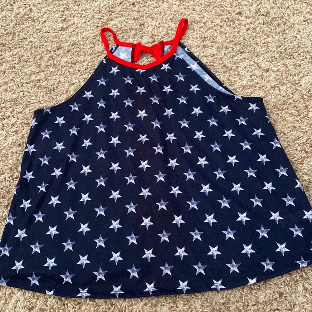 Star tank with the cutest back